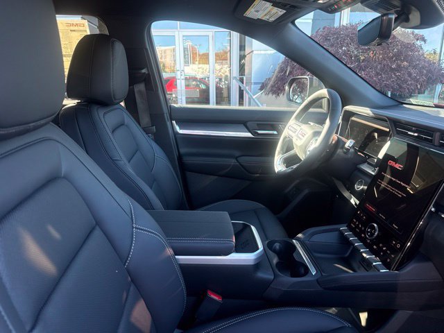 New 2027 GMC Terrain Elevation w/ Elevation Premium Package AWD/4WD image 30