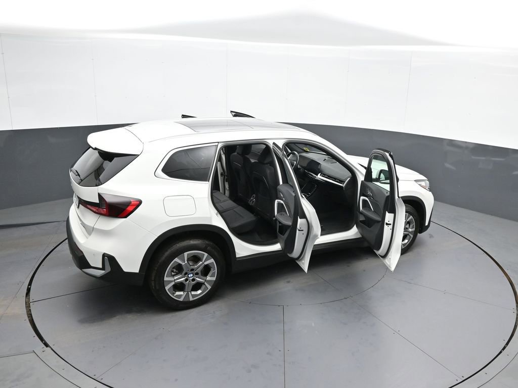 Used 2023 BMW X1 xDrive28i w/ Convenience Package AWD/4WD image 47