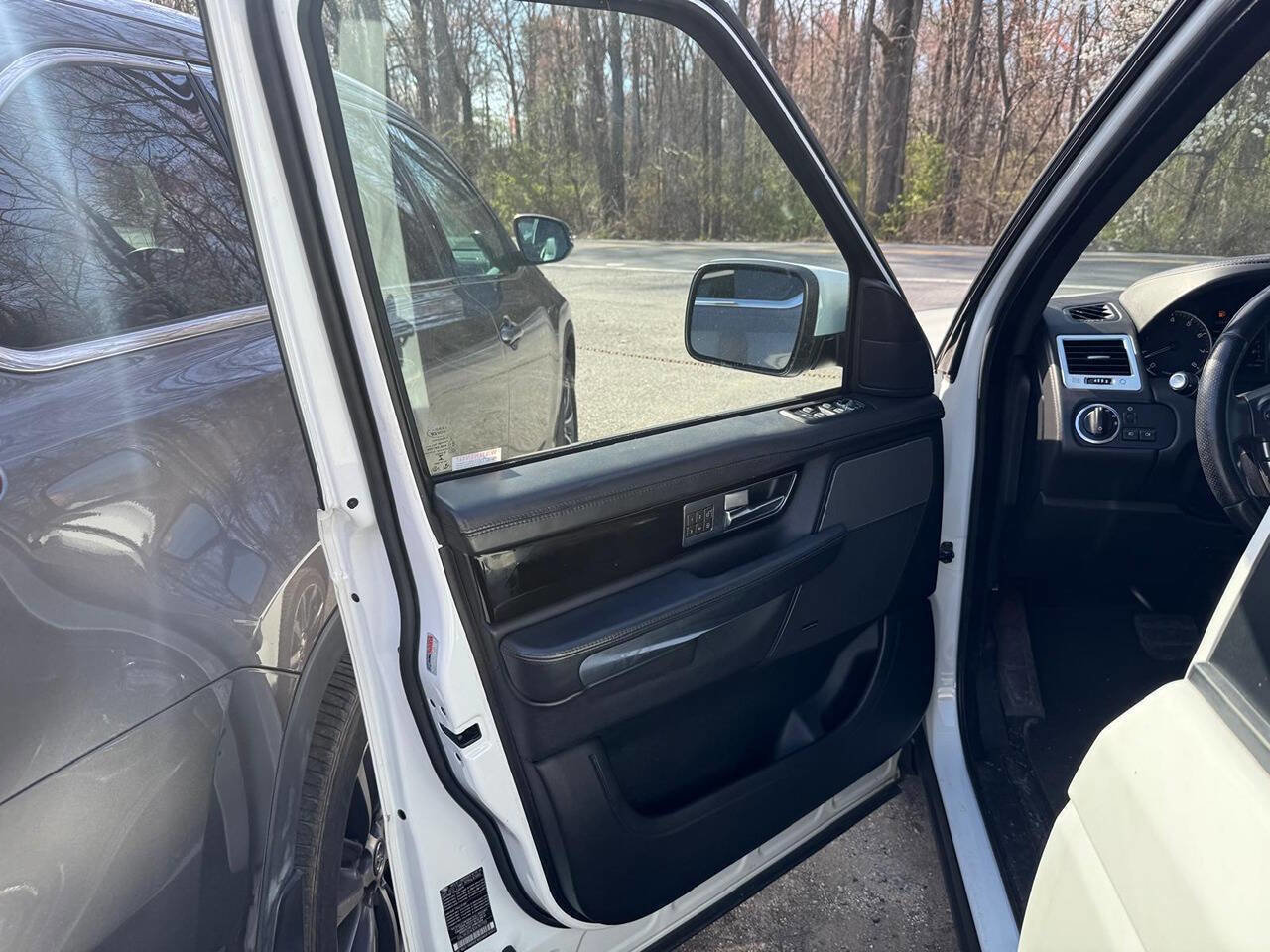 Used 2013 Land Rover Range Rover Sport HSE LUX w/ Luxury Interior Pkg AWD/4WD image 15