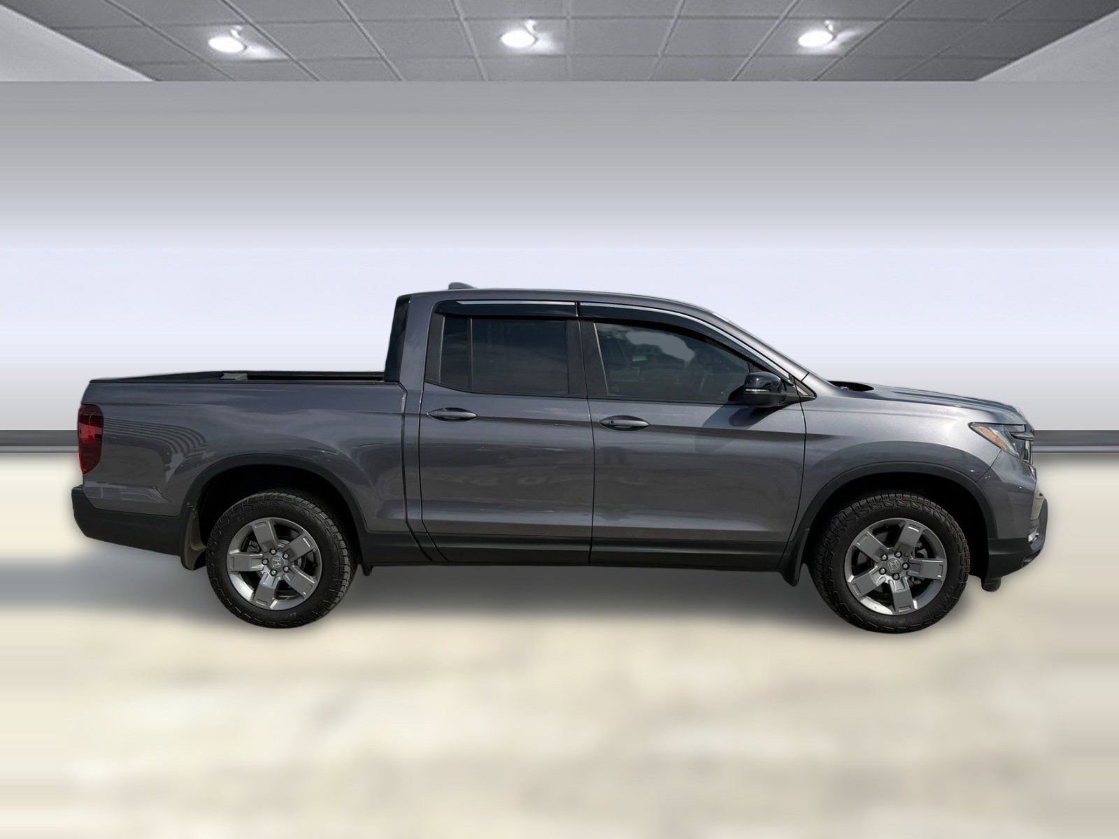 Used 2025 Honda Ridgeline TrailSport image 7