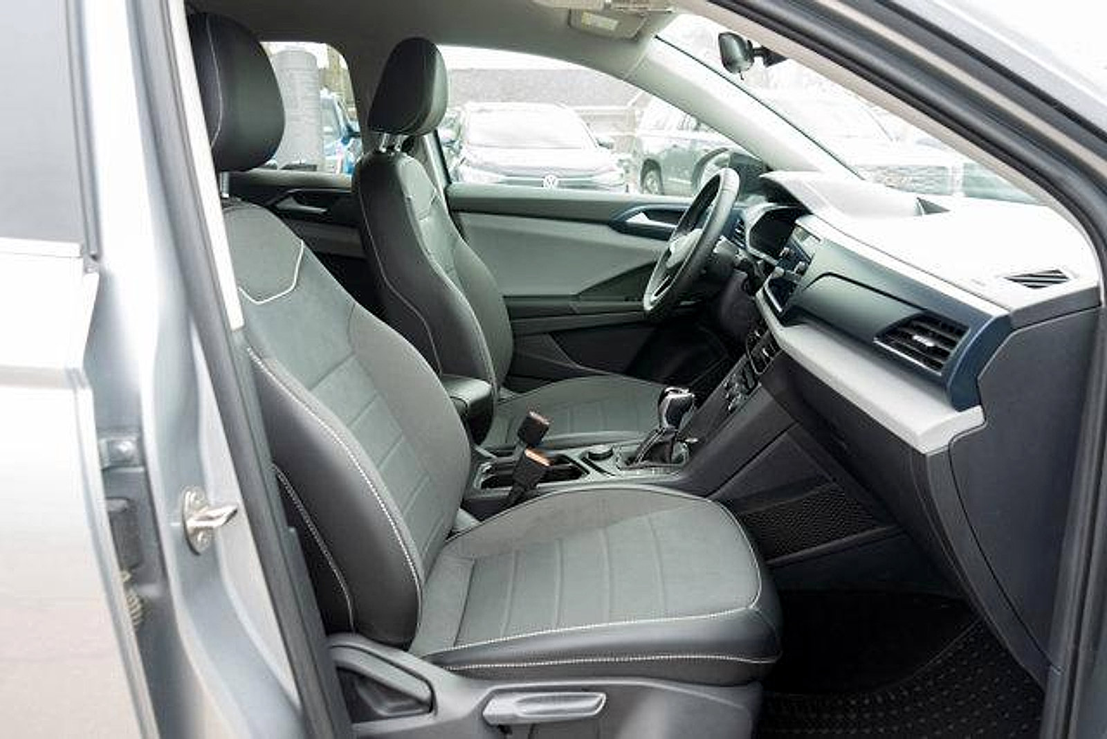 Certified 2023 Volkswagen Taos SE AWD/4WD image 13