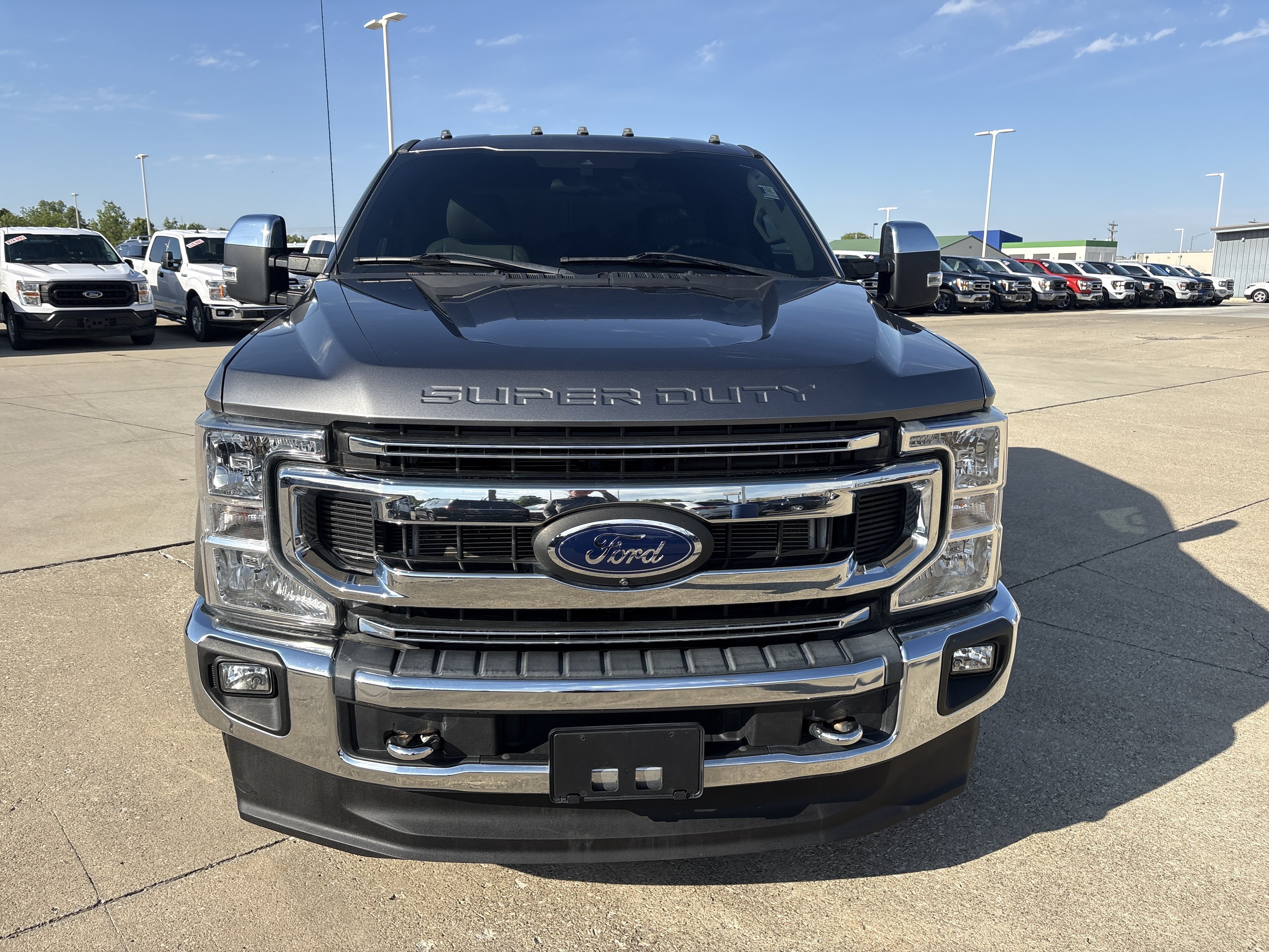 Used 2021 Ford F250 XLT w/ XLT Premium Package AWD/4WD image 2