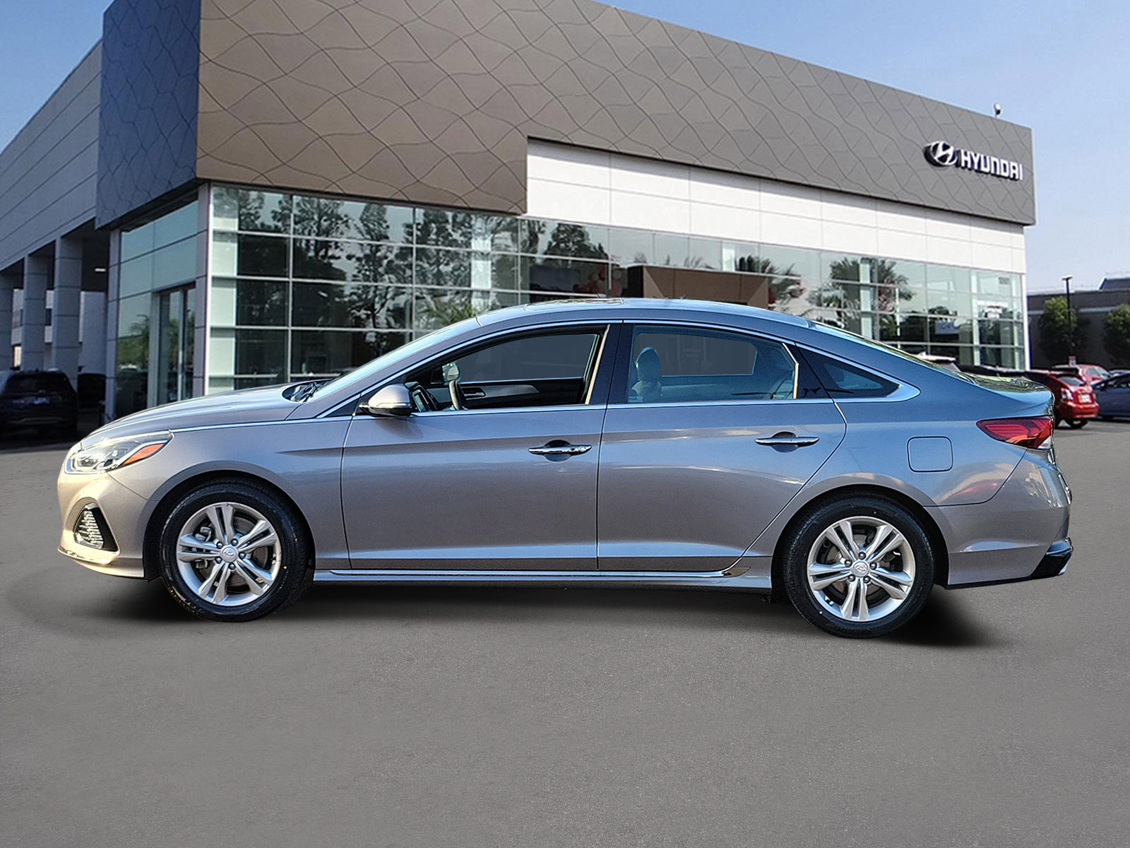 Used 2018 Hyundai Sonata Sport w/ Tech Package 05 FWD image 3