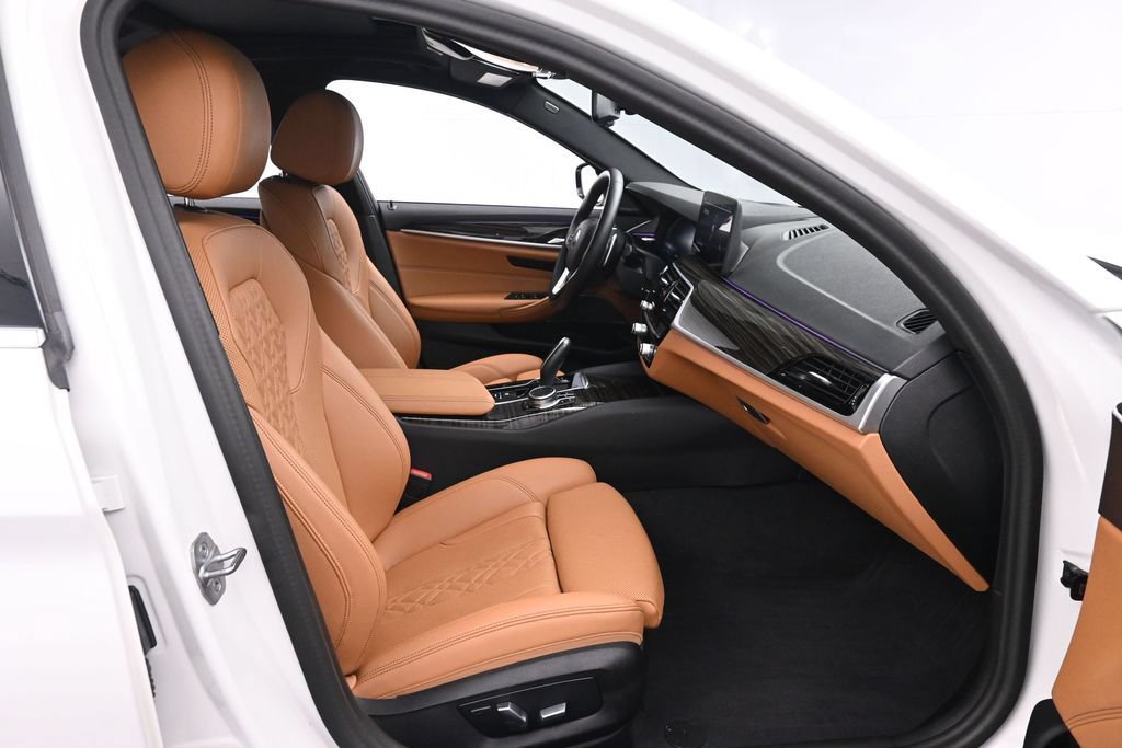Used 2023 BMW 530i xDrive w/ Premium Package AWD/4WD image 21