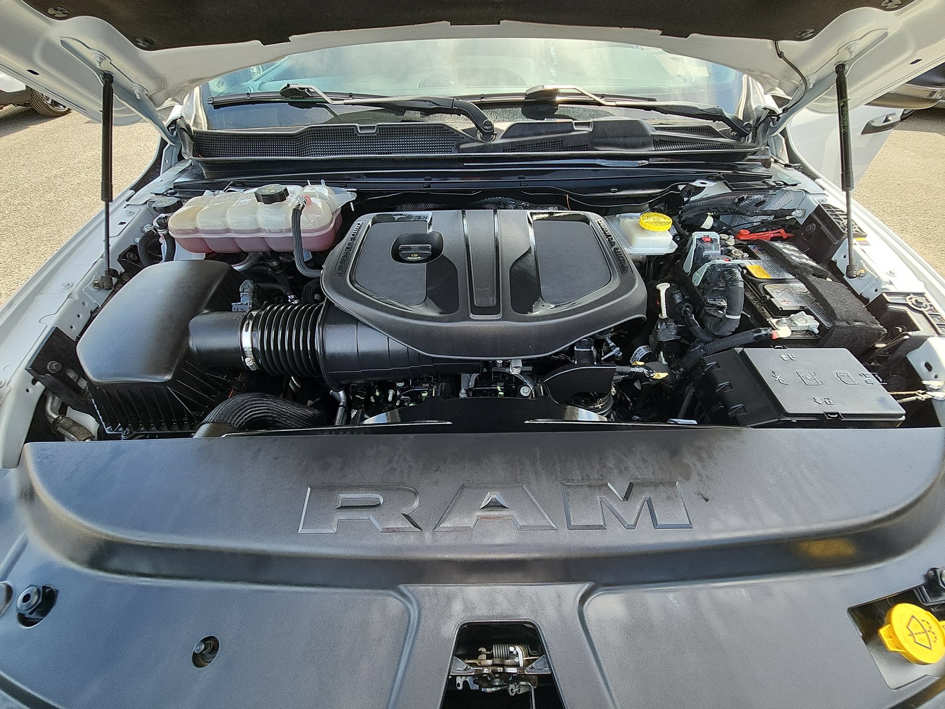 Certified 2025 RAM 1500 Big Horn AWD/4WD image 17