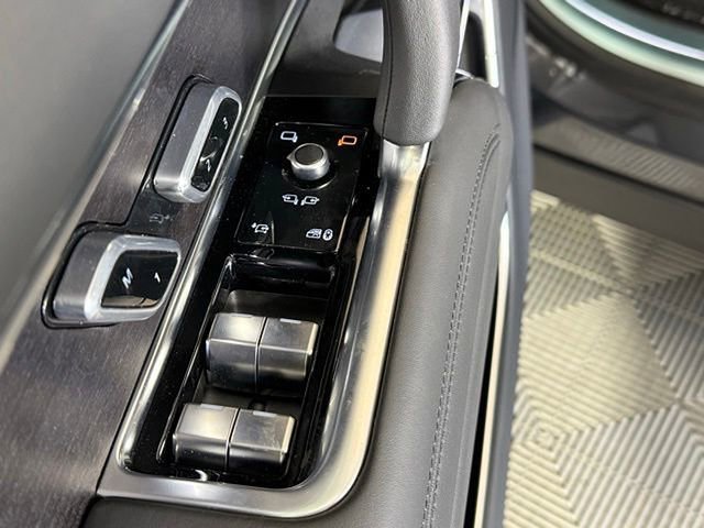 New 2026 Land Rover Range Rover SE AWD/4WD image 26