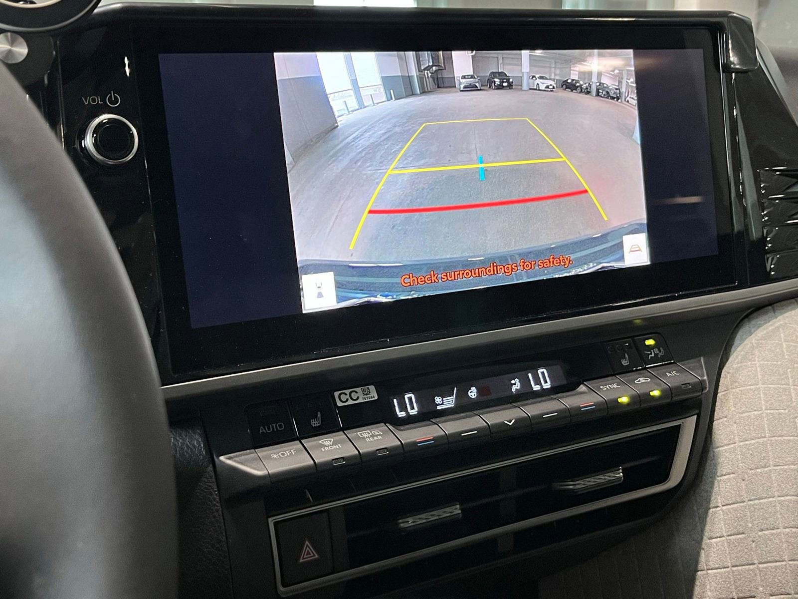 Used 2026 Toyota Camry XLE FWD image 24