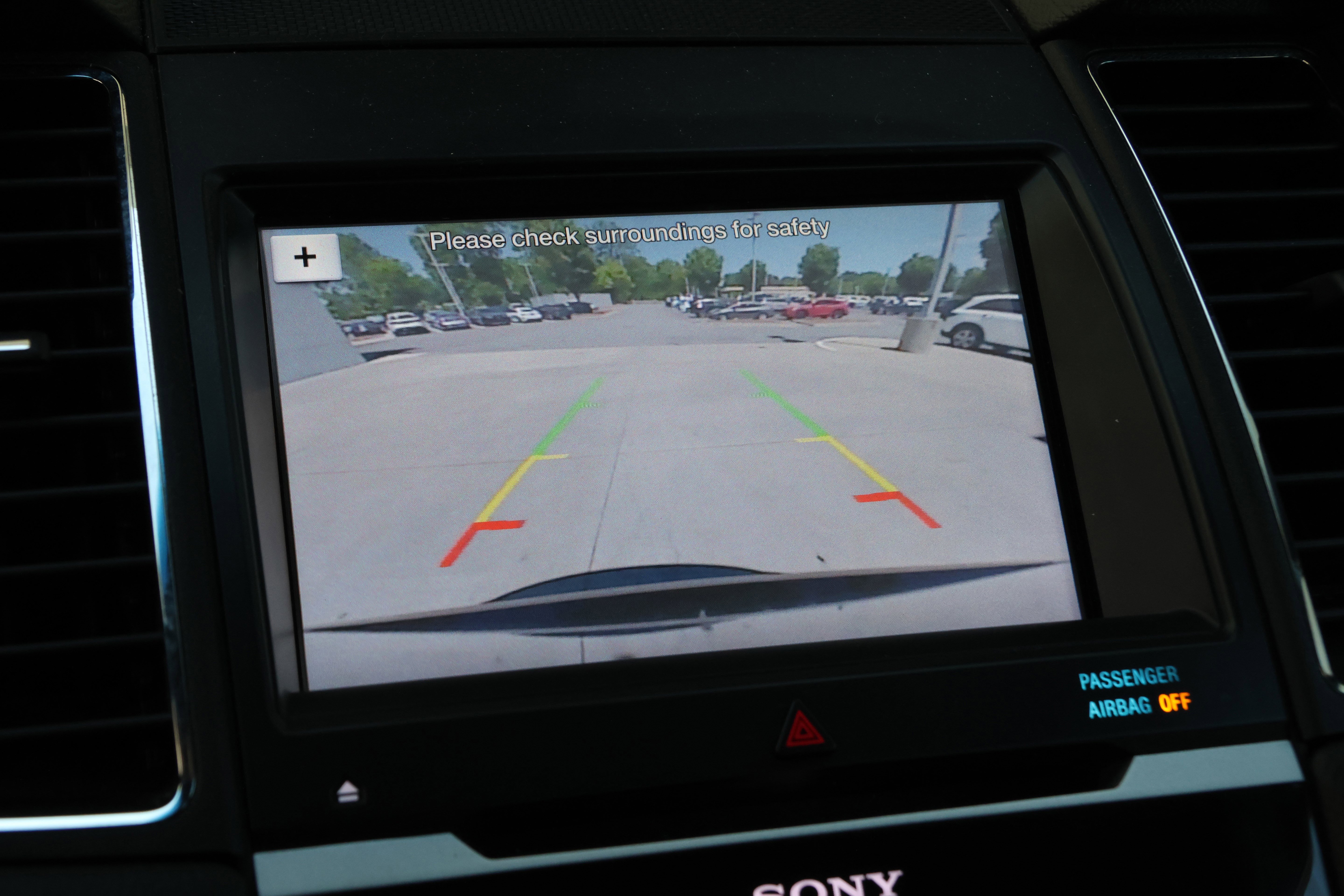 Used 2018 Ford Taurus Limited image 25