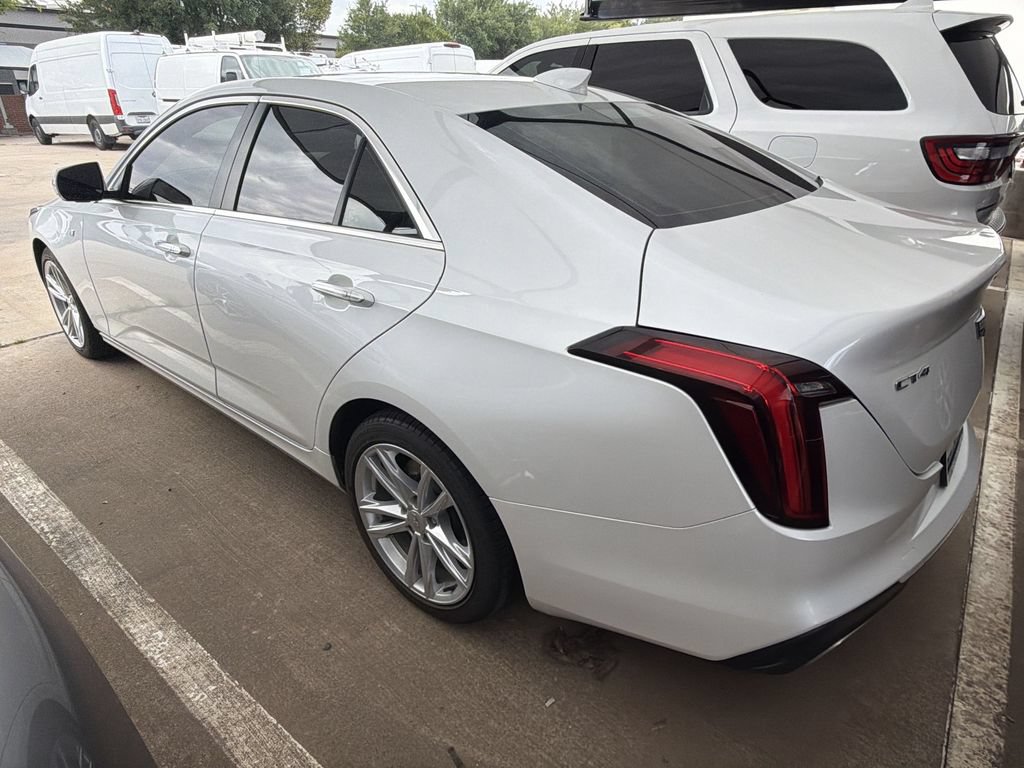 Used 2021 Cadillac CT4 Luxury RWD image 3