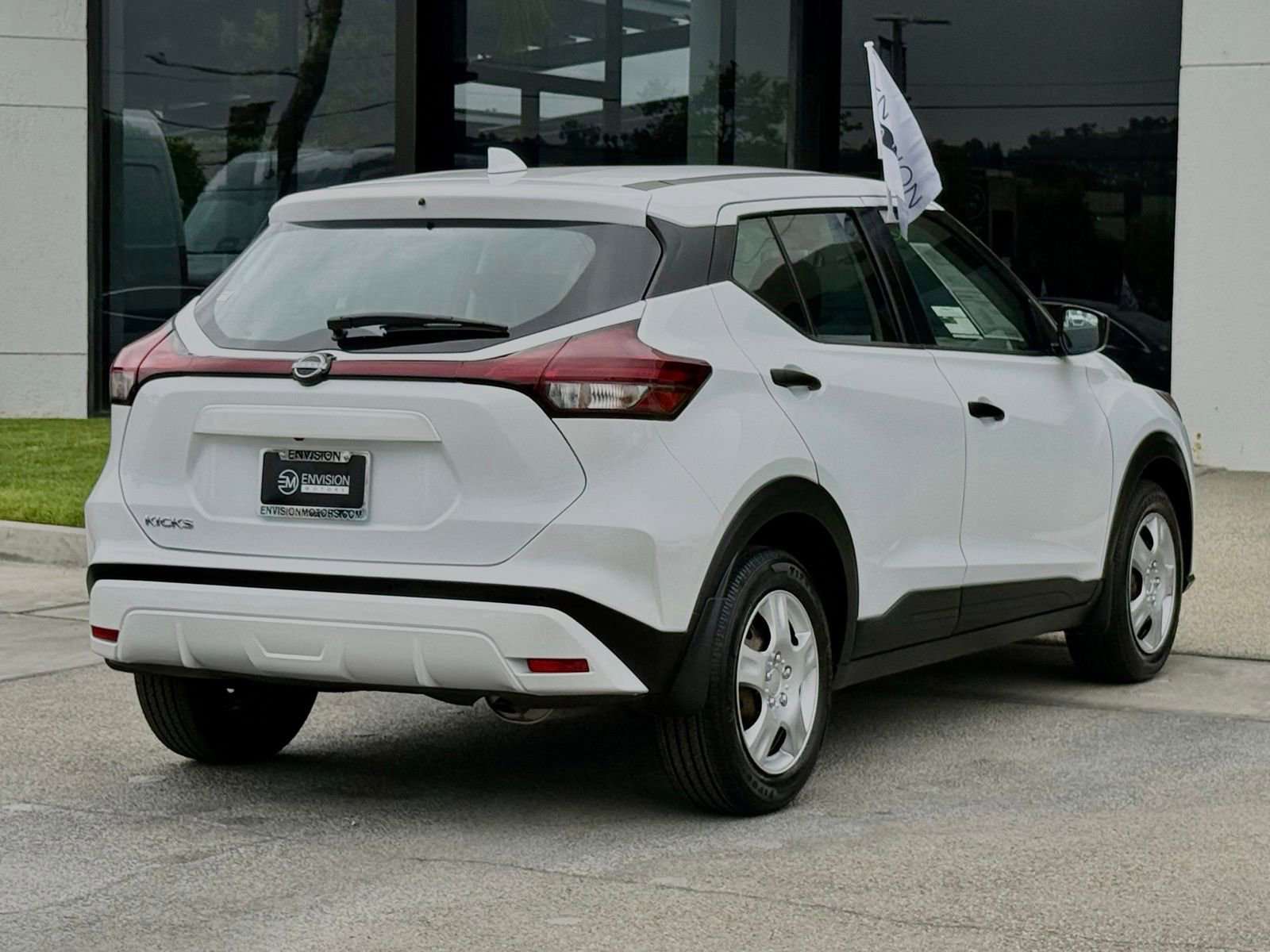 Used 2024 Nissan Kicks S FWD image 15