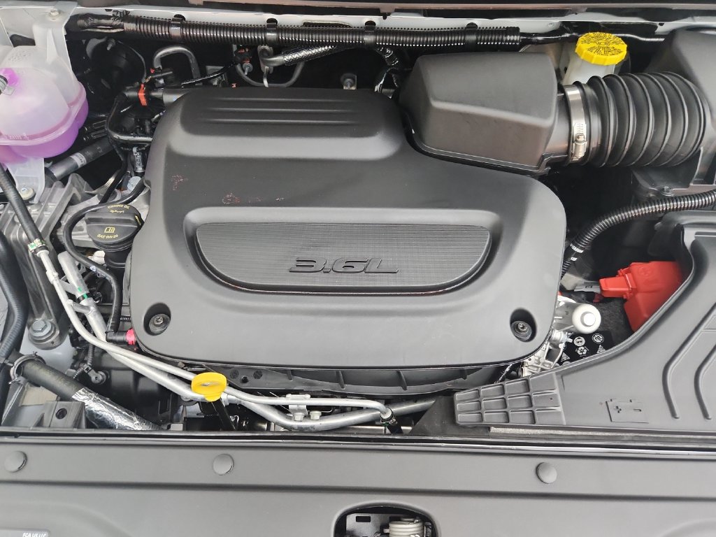 New 2027 Chrysler Pacifica LX FWD image 32