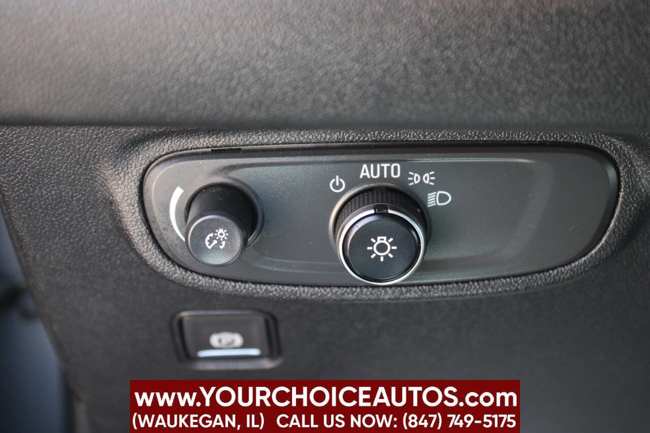 Used 2018 GMC Terrain SLE w/ Driver Convenience Package image 30