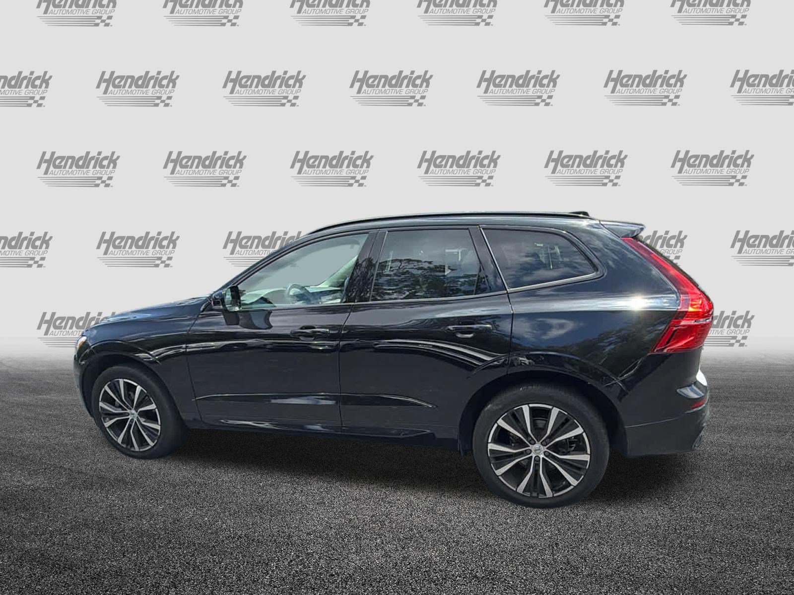 Used 2025 Volvo XC60 B5 Plus w/ Protection Package Premier AWD/4WD image 10