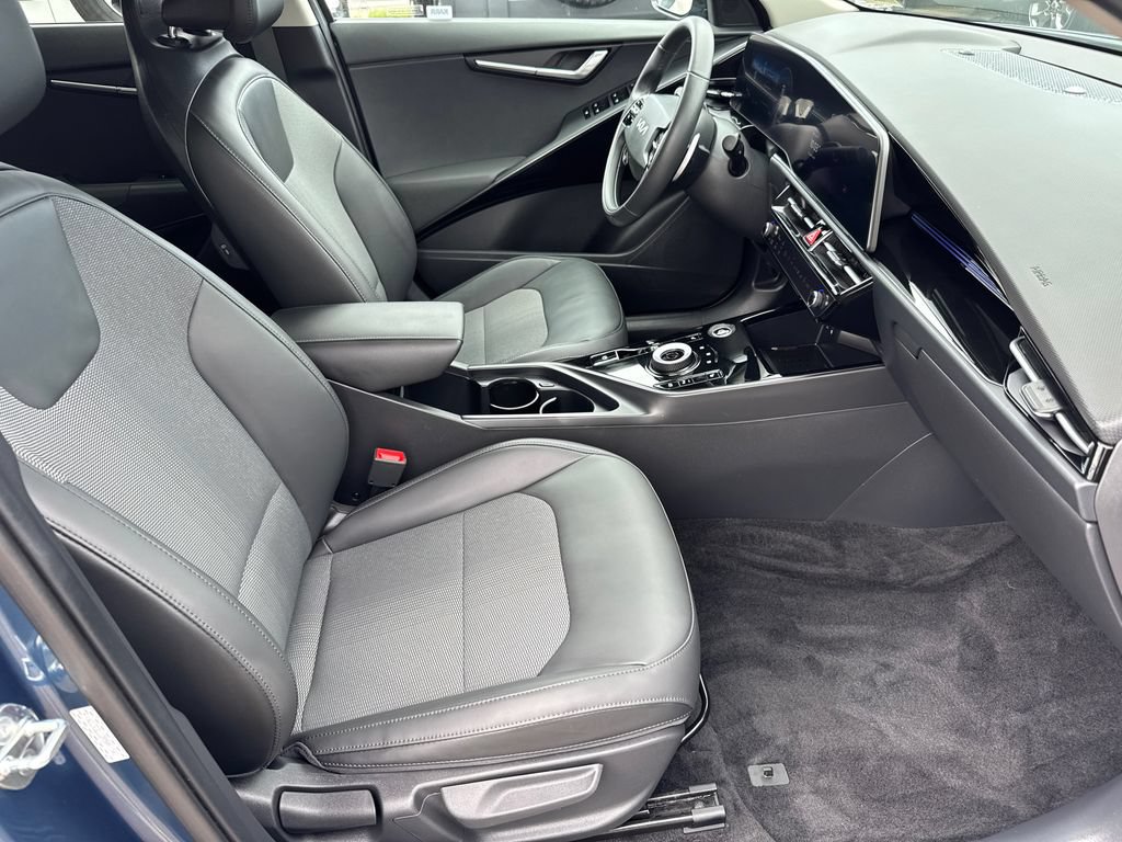 Used 2024 Kia Niro Wind FWD image 16
