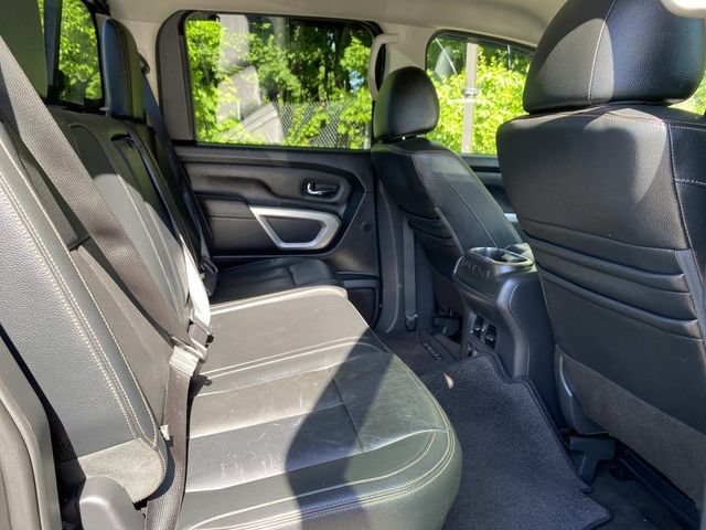 Used 2019 Nissan Titan SL AWD/4WD image 21