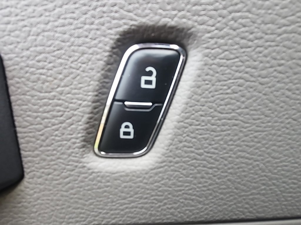 Used 2016 Ford F150 XLT RWD image 20