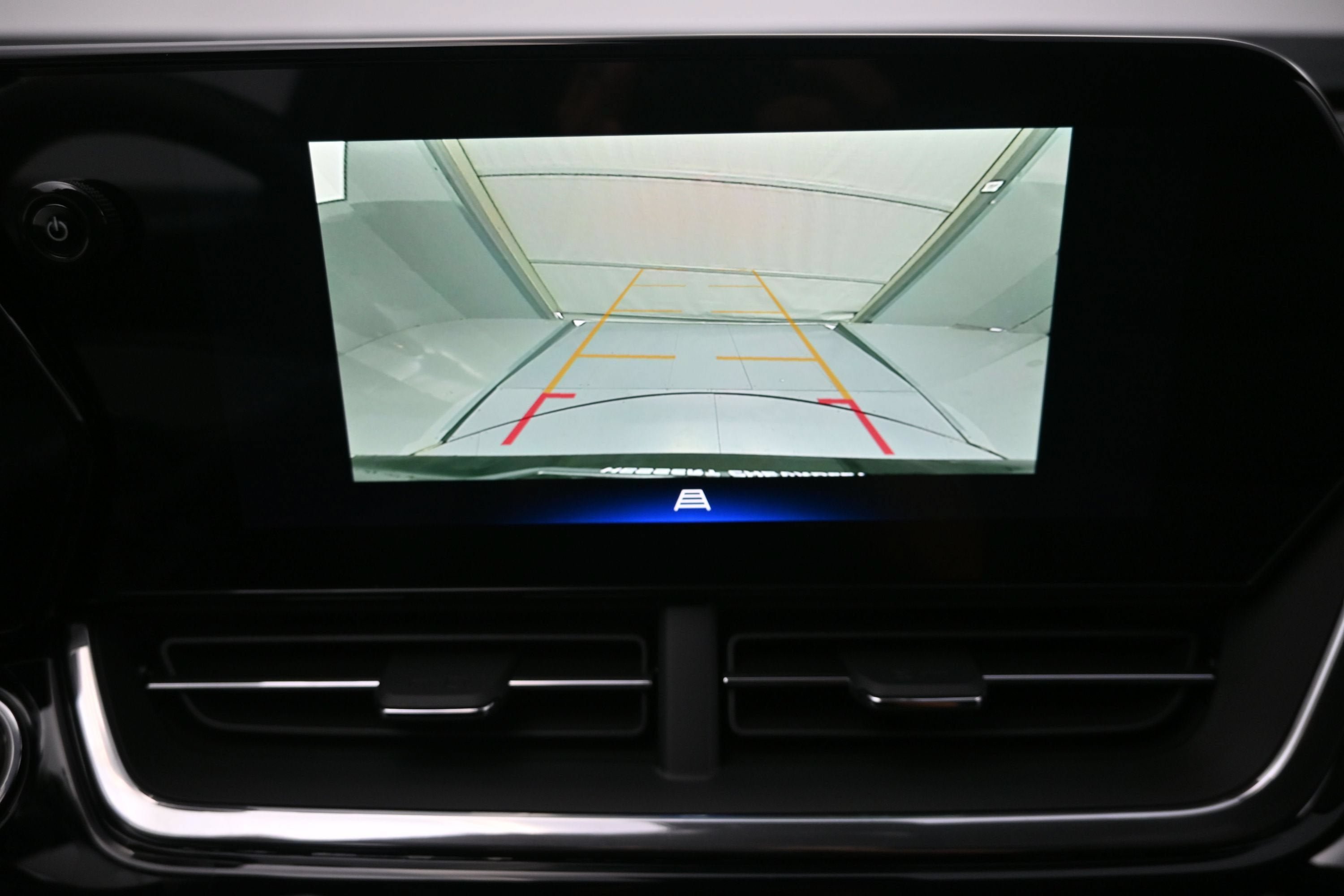New 2026 Chevrolet Trax RS w/ Sunroof Package FWD image 17