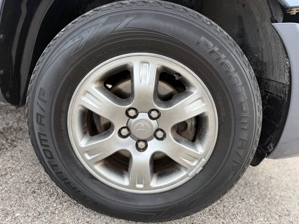 Used 2004 Toyota Highlander 2WD image 18
