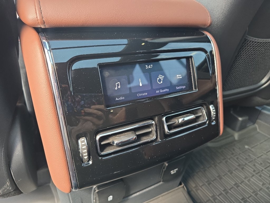 Used 2025 Lincoln Aviator Reserve w/ Jet Appearance Package AWD/4WD image 22