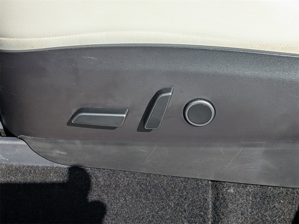 Used 2021 Tesla Model Y Performance image 21