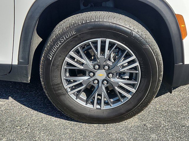 Certified 2025 Chevrolet Traverse LT FWD image 7