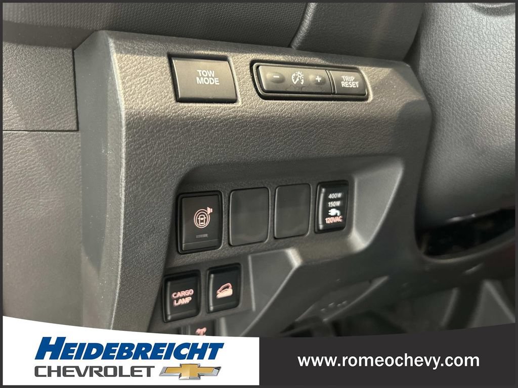 Used 2023 Nissan Frontier PRO-4X w/ Pro Convenience Package AWD/4WD image 30