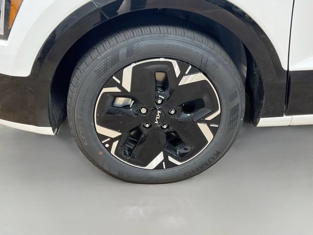 New 2026 Kia Niro Wind FWD image 32