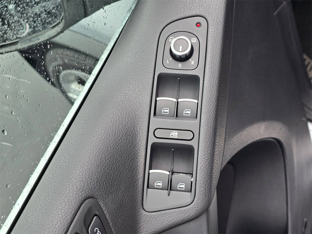 Used 2014 Volkswagen Tiguan R-Line image 14