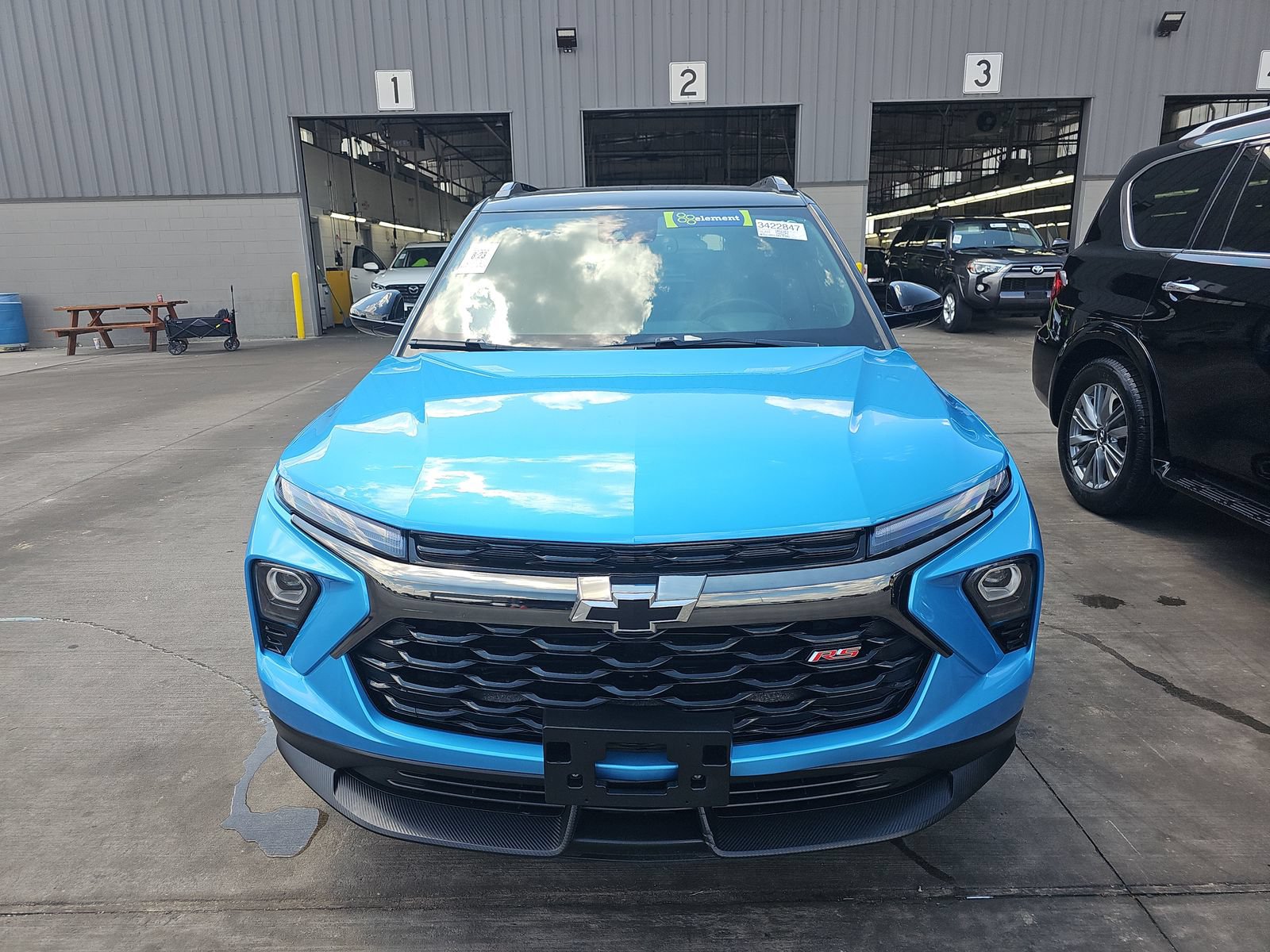 Used 2025 Chevrolet TrailBlazer RS w/ Convenience Package FWD image 2