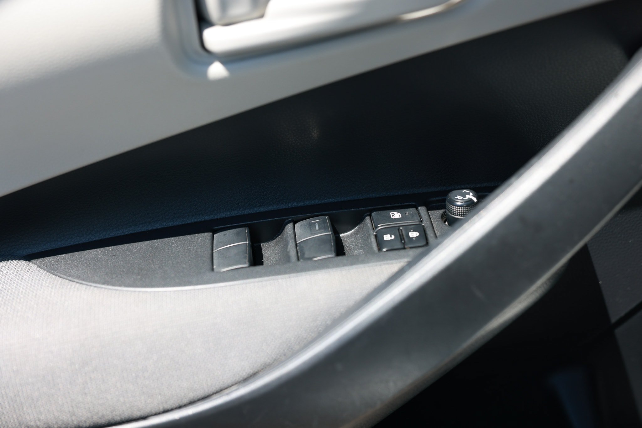 Used 2024 Toyota Corolla LE FWD image 46