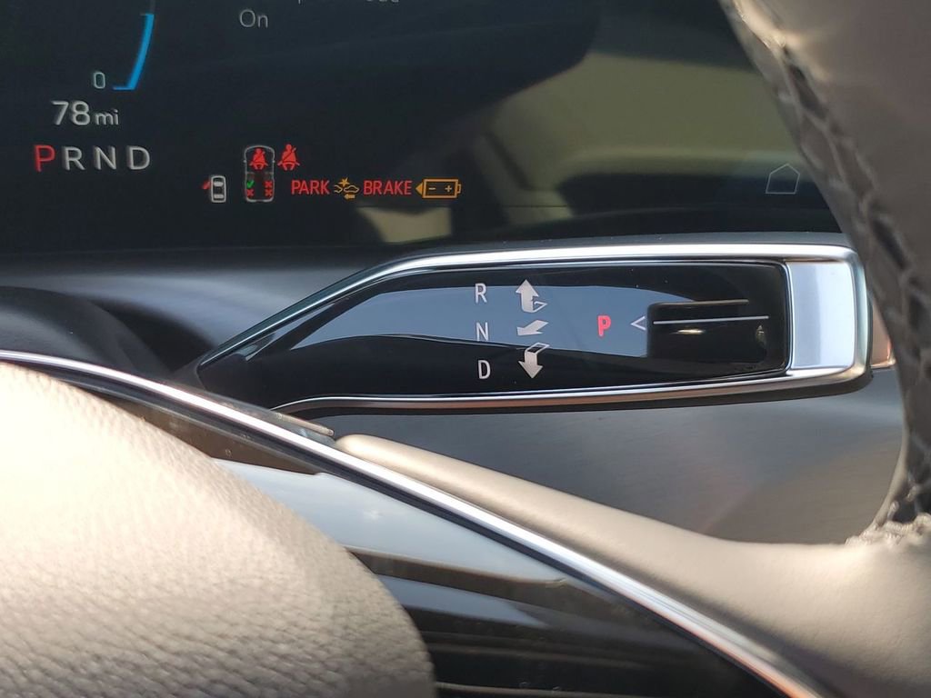 New 2026 Cadillac Vistiq Luxury image 16