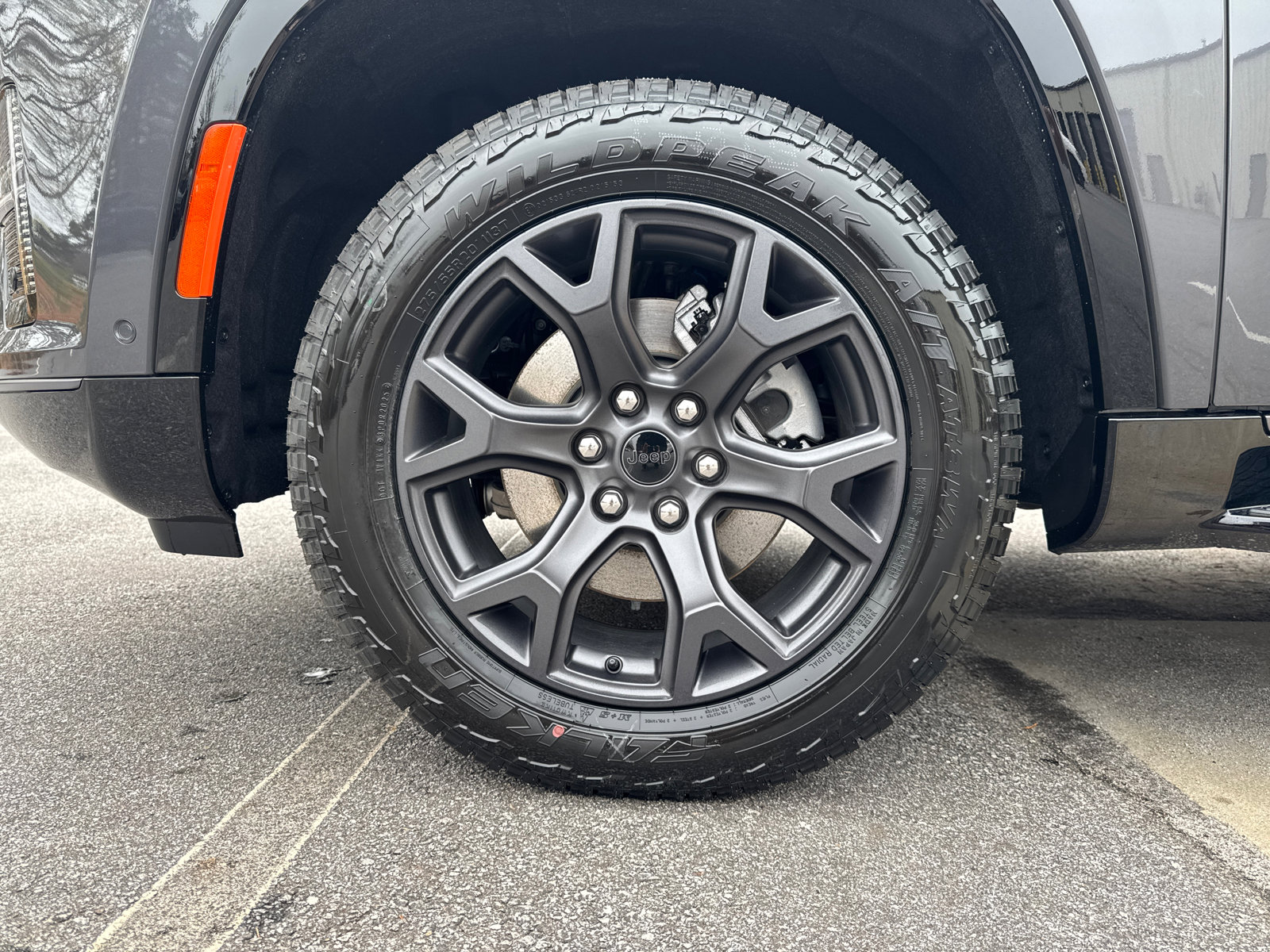 New 2026 Jeep Grand Wagoneer 4WD image 13