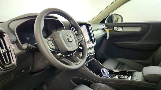 New 2026 Volvo XC40 B5 Ultra w/ Climate Package AWD/4WD image 12