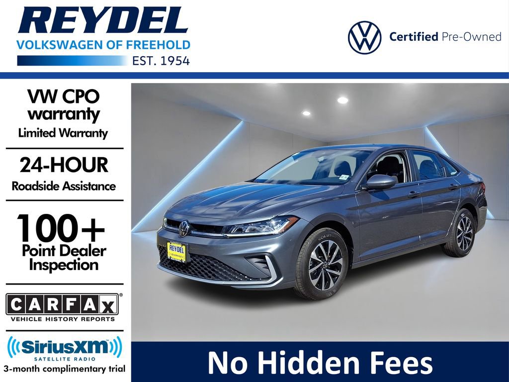 Used 2025 Volkswagen Jetta S image 1