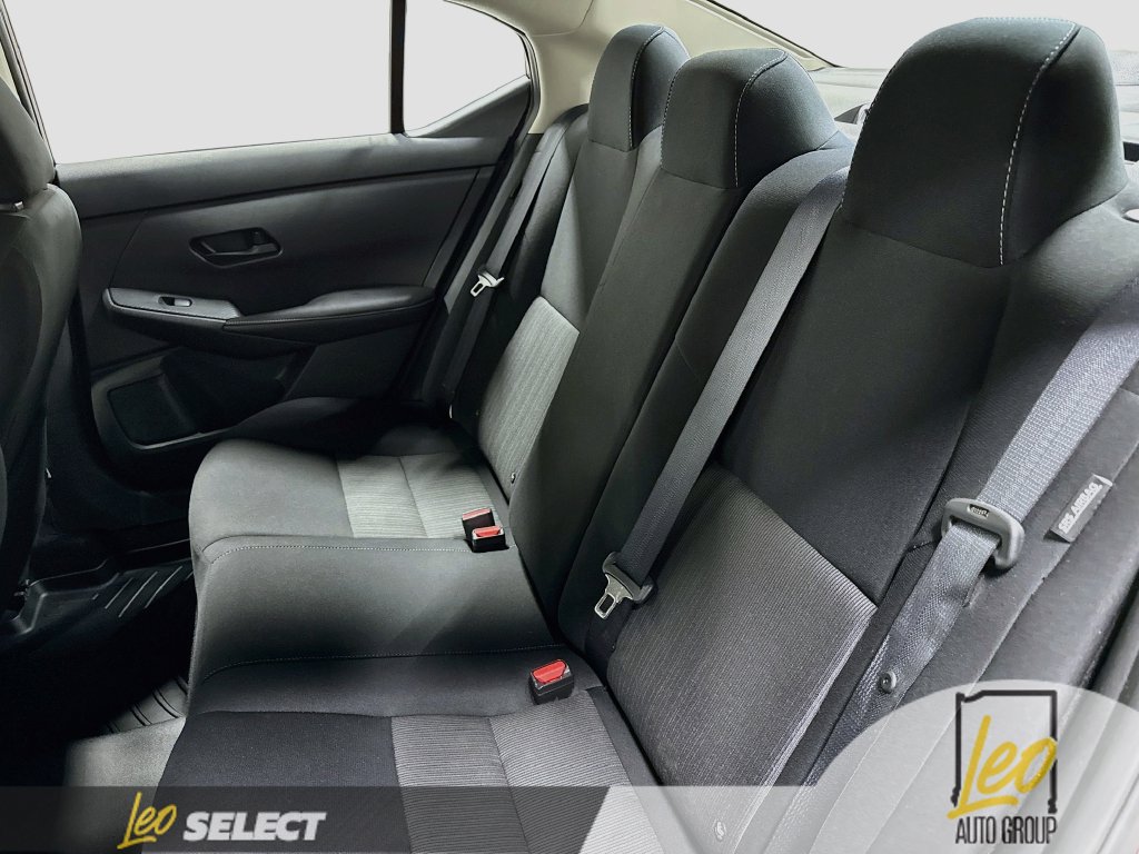 Used 2024 Nissan Sentra SV FWD image 25