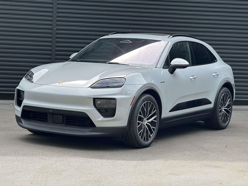 New 2025 Porsche Macan 4S Electric