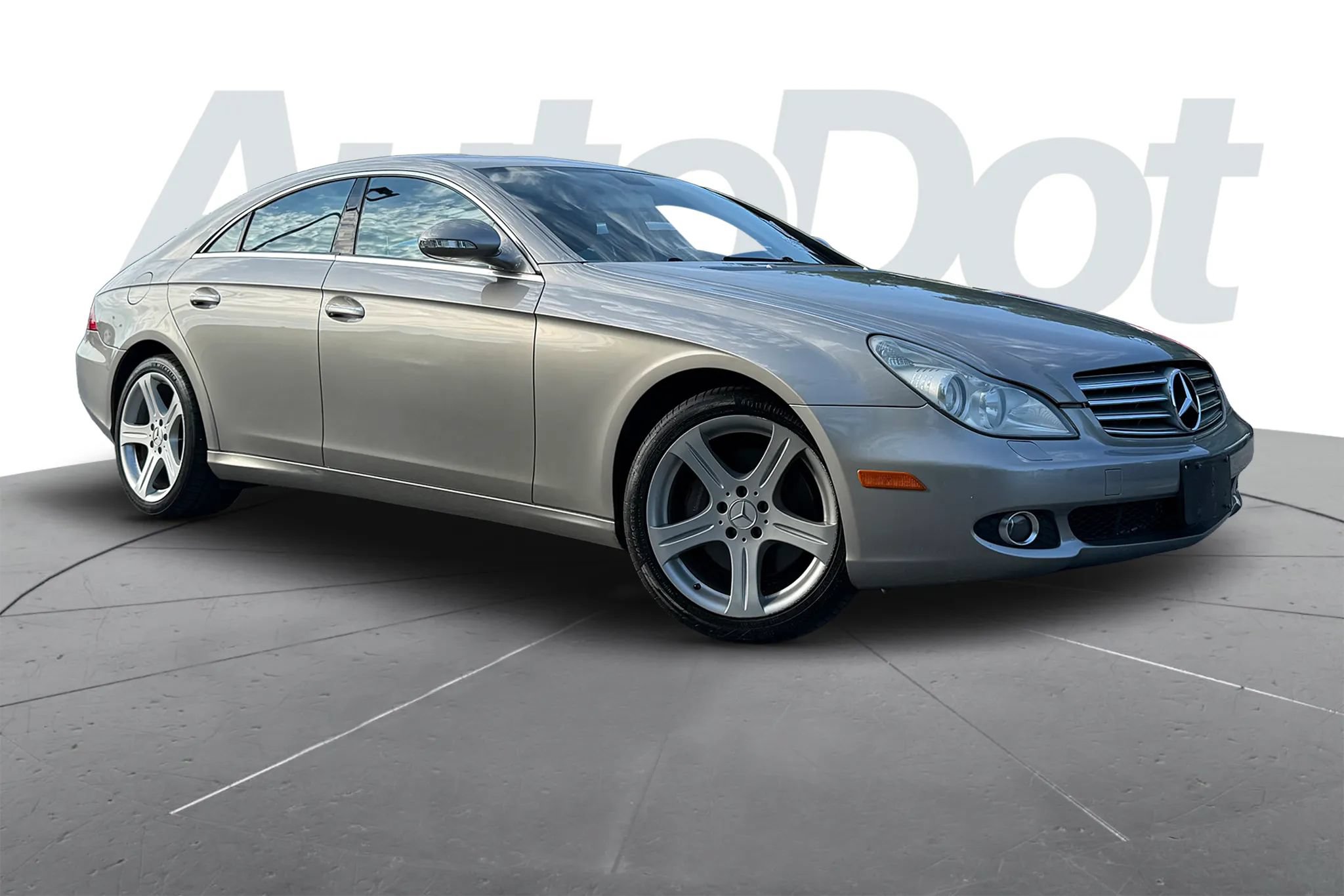 Used 2006 Mercedes-Benz CLS 500 w/ Entertainment Pkg