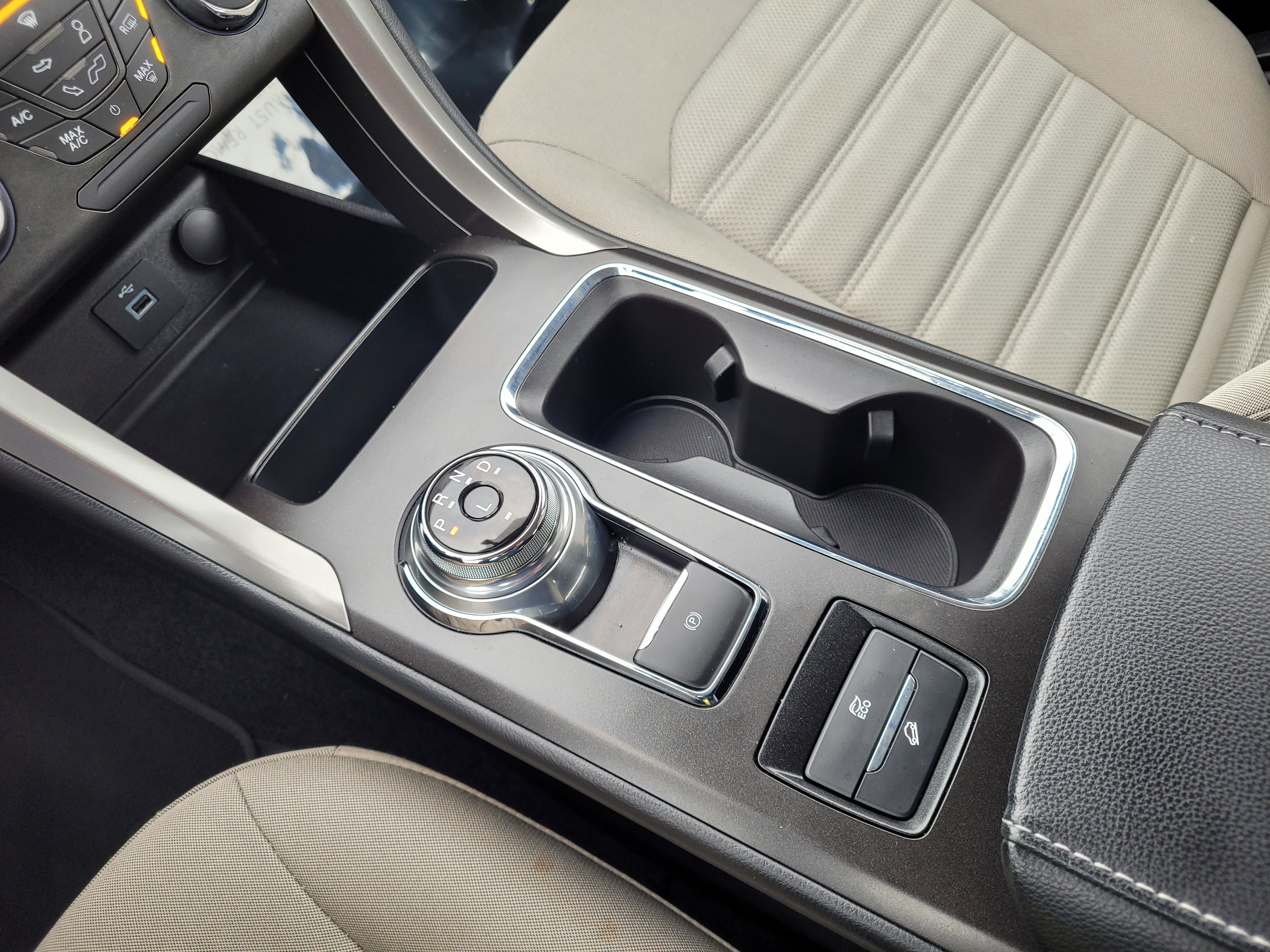 Used 2018 Ford Fusion S image 22