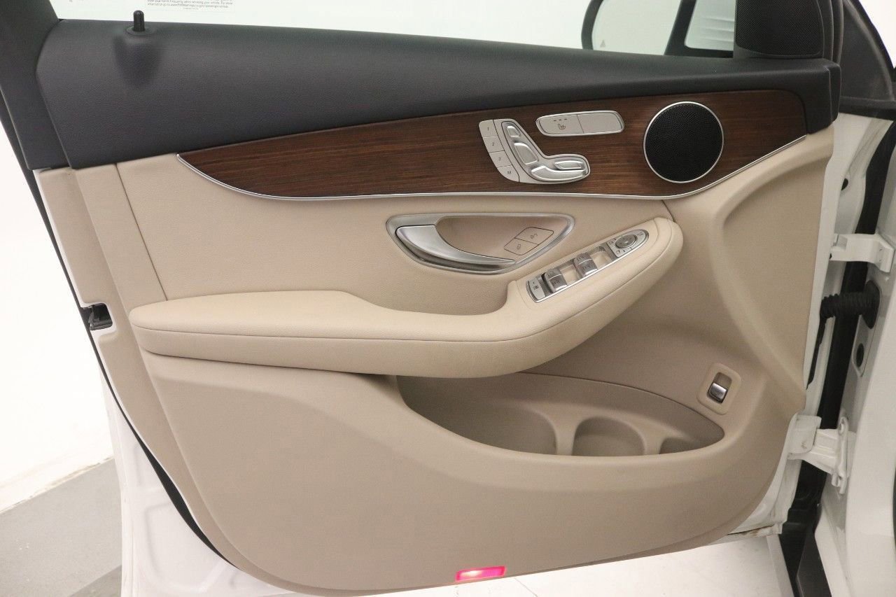 Used 2022 Mercedes-Benz GLC 300 image 20