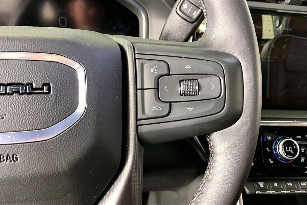 Used 2025 GMC Sierra 2500 Denali Ultimate w/ Max Trailering Package AWD/4WD image 11