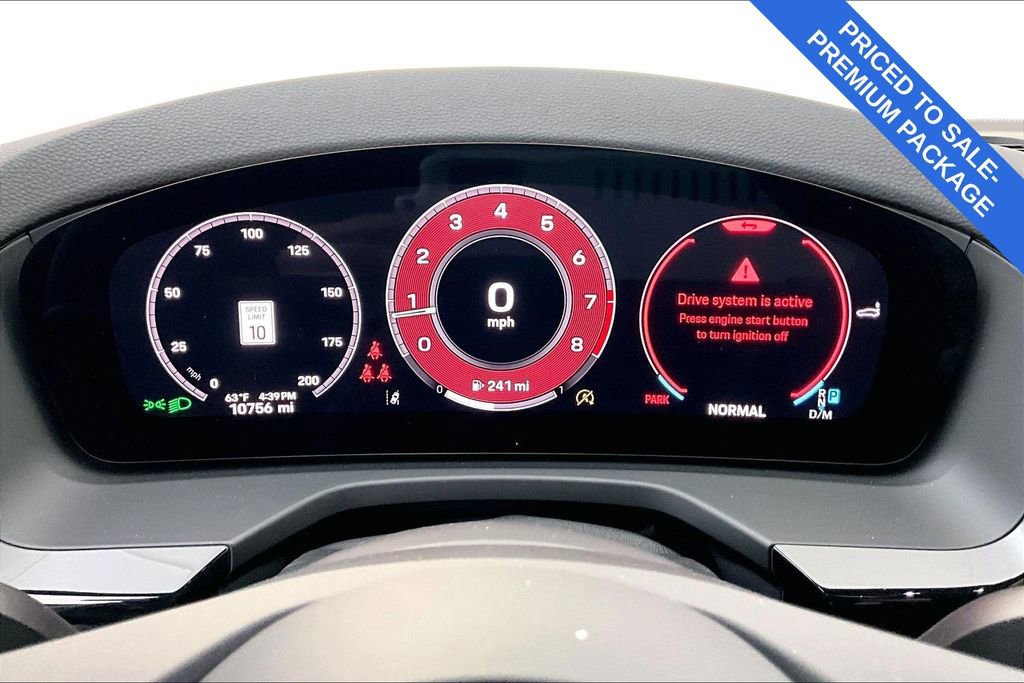 Used 2025 Porsche Panamera 4 w/ Premium Package image 28