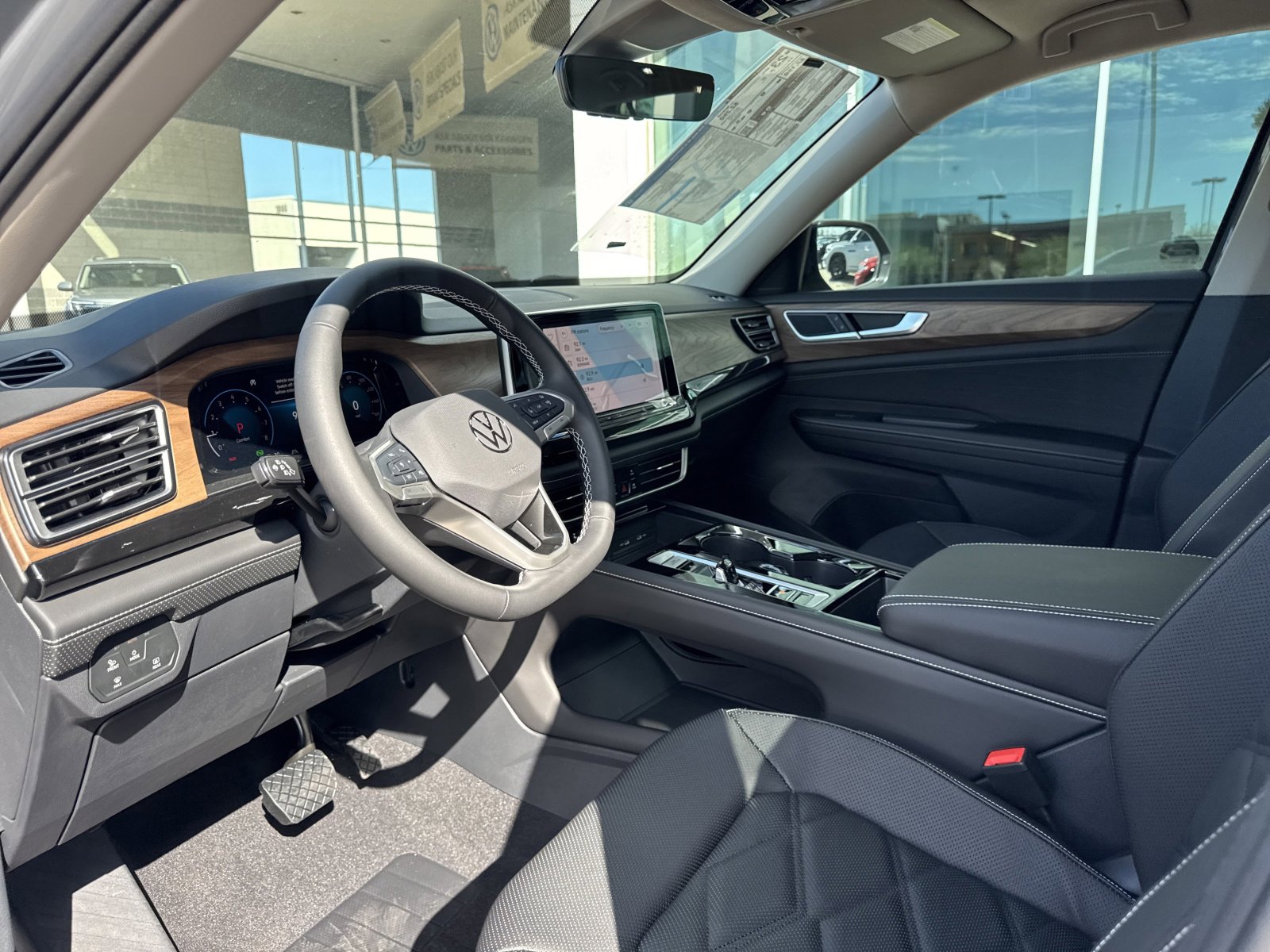 New 2026 Volkswagen Atlas SE image 10