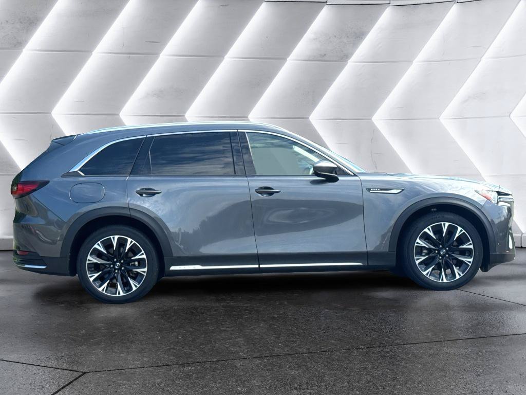 Used 2024 MAZDA CX-90 Plug-In Hybrid w/ Premium Pkg AWD/4WD image 4