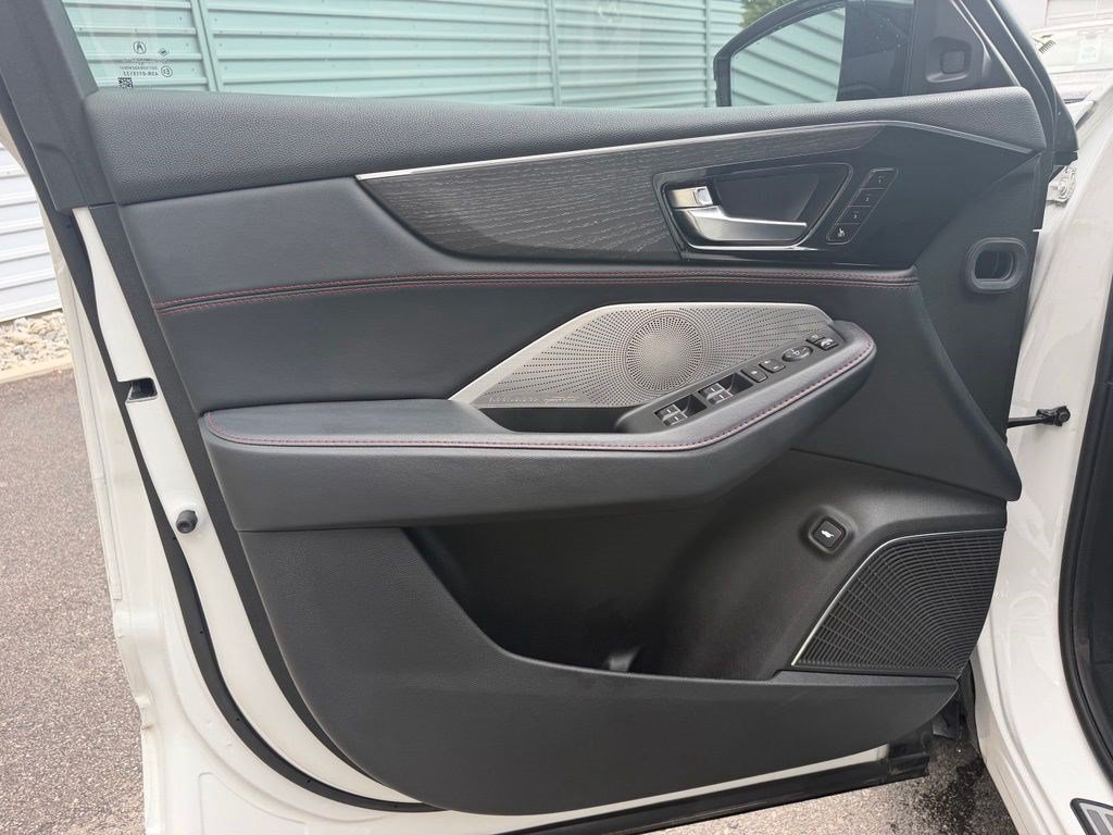 Used 2022 Acura MDX Type S AWD/4WD image 18