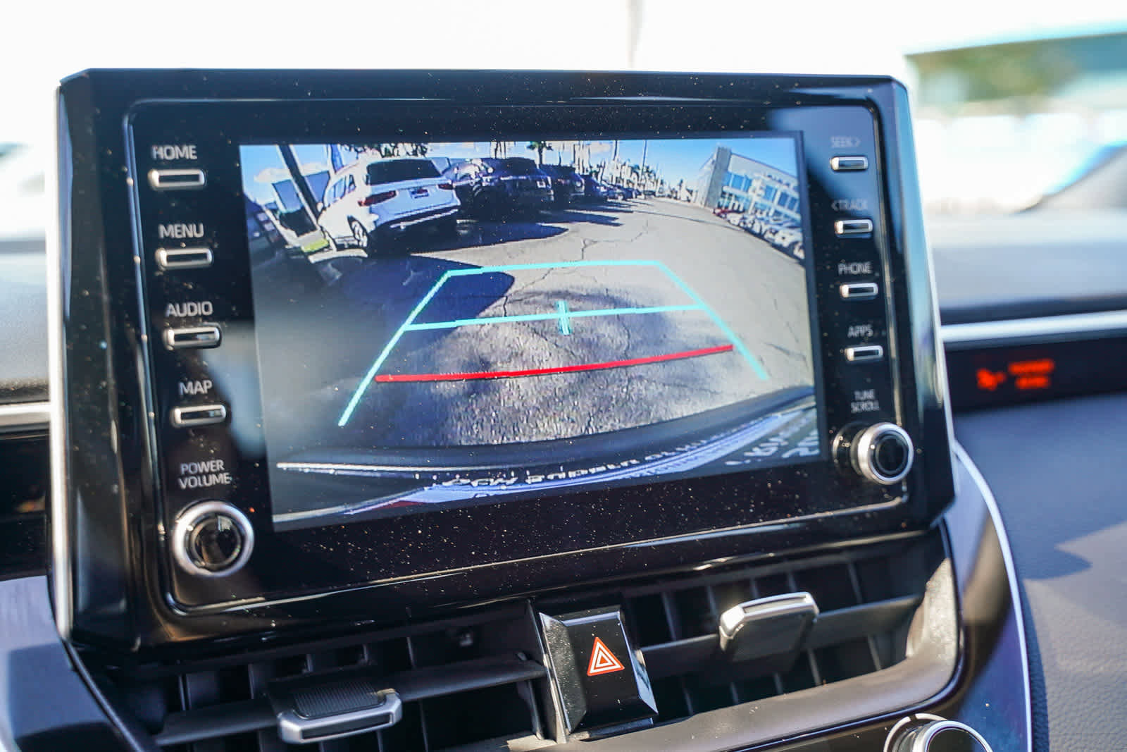 Used 2020 Toyota Corolla SE image 25