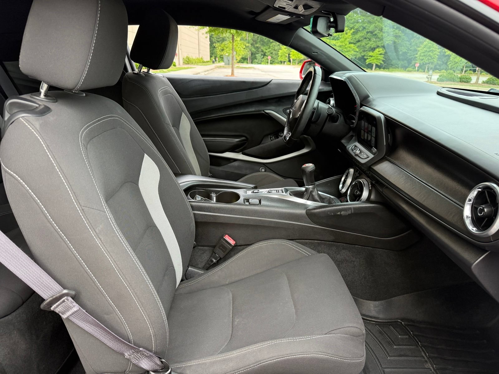 Used 2016 Chevrolet Camaro SS RWD image 33