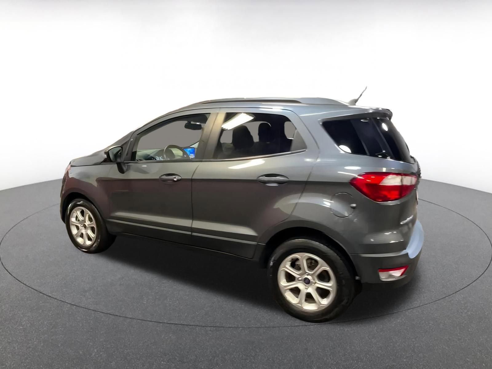 Used 2020 Ford EcoSport SE w/ SE Convenience Package image 10