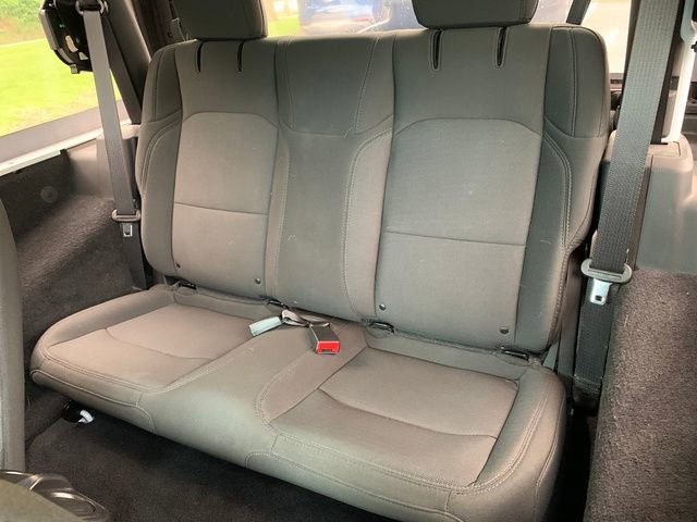 Used 2021 Jeep Wrangler Sport AWD/4WD image 18