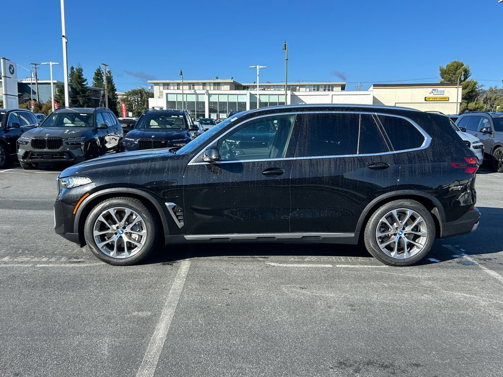 Used 2024 BMW X5 xDrive50e w/ Premium Package AWD/4WD image 2