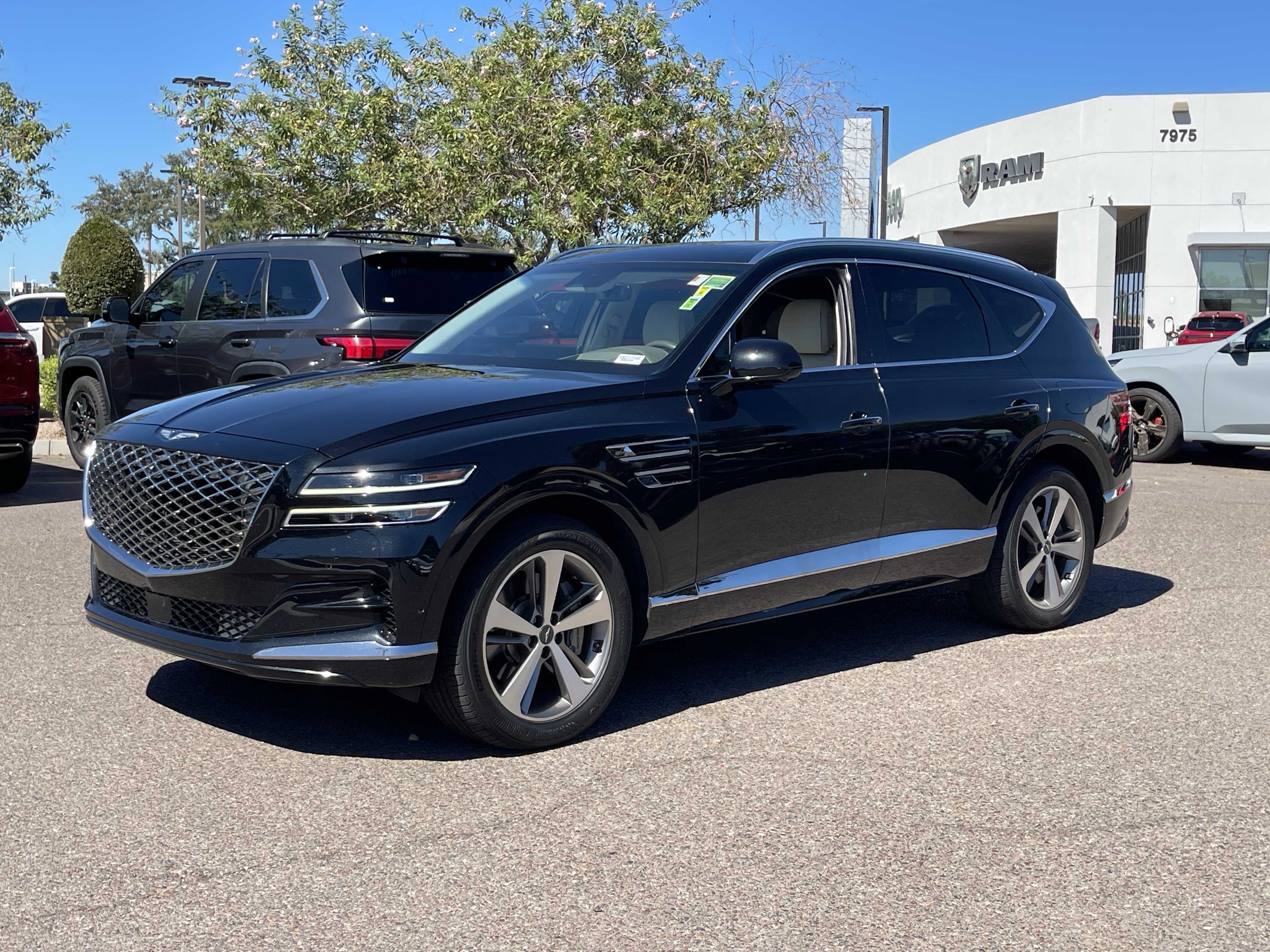 Used 2021 Genesis GV80 3.5T w/ Advanced Package 06 AWD/4WD image 2